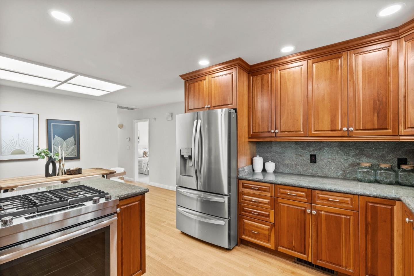 Detail Gallery Image 11 of 32 For 2163 Ebbesen Ave, San Jose,  CA 95124 - 4 Beds | 3 Baths