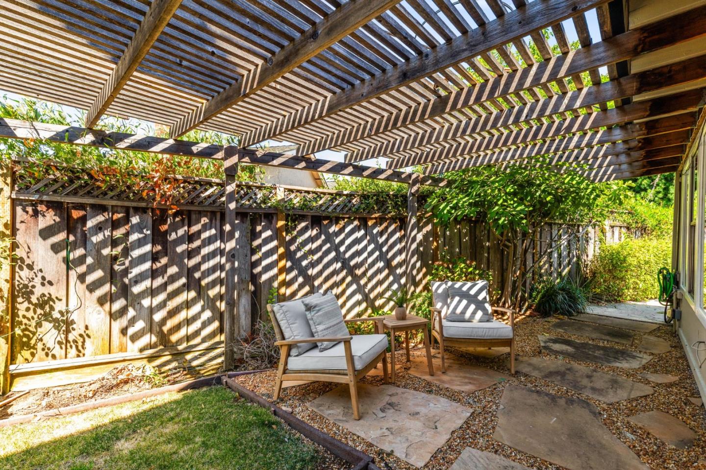 Detail Gallery Image 28 of 32 For 2163 Ebbesen Ave, San Jose,  CA 95124 - 4 Beds | 3 Baths