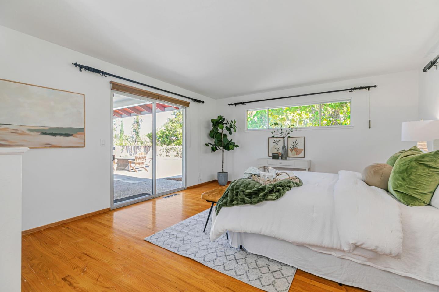 Detail Gallery Image 17 of 34 For 2261 via Maderos, Los Altos,  CA 94024 - 3 Beds | 2 Baths