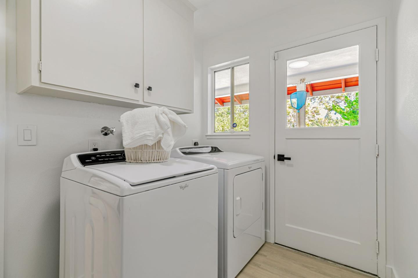 Detail Gallery Image 28 of 34 For 2261 via Maderos, Los Altos,  CA 94024 - 3 Beds | 2 Baths