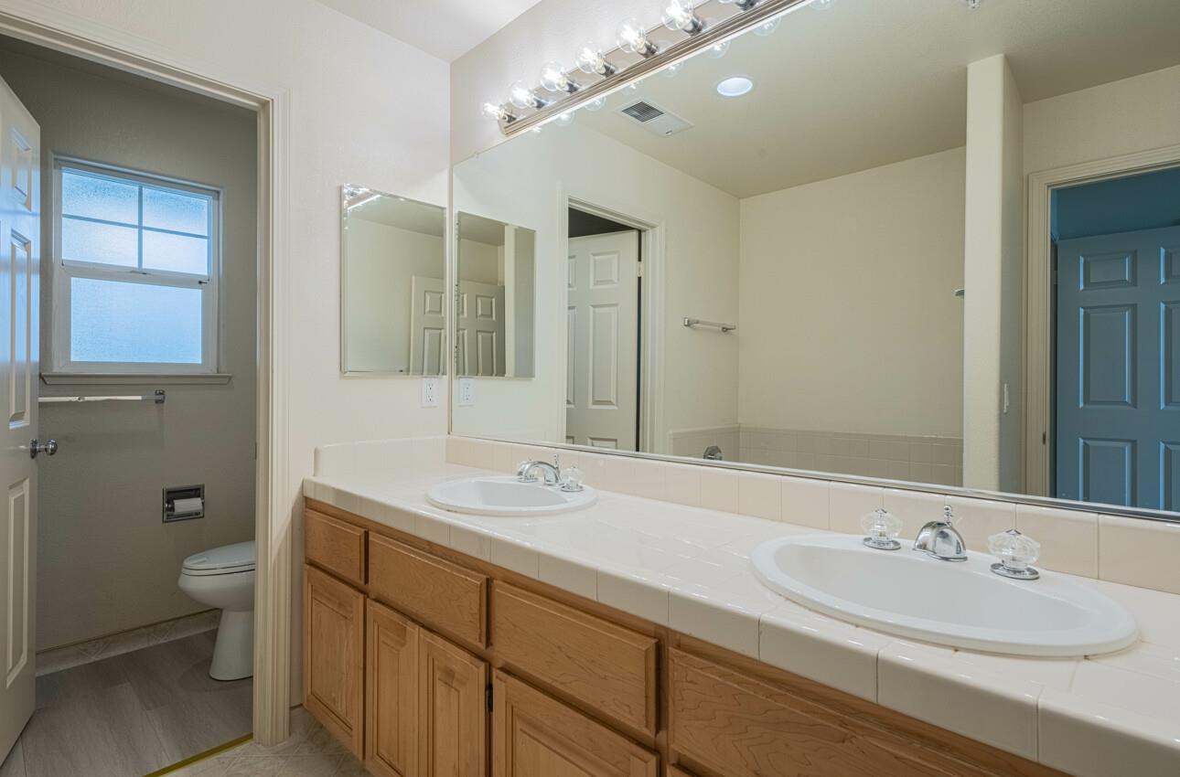 Detail Gallery Image 25 of 32 For 213 Montclair Ln, Salinas,  CA 93906 - 3 Beds | 2/1 Baths