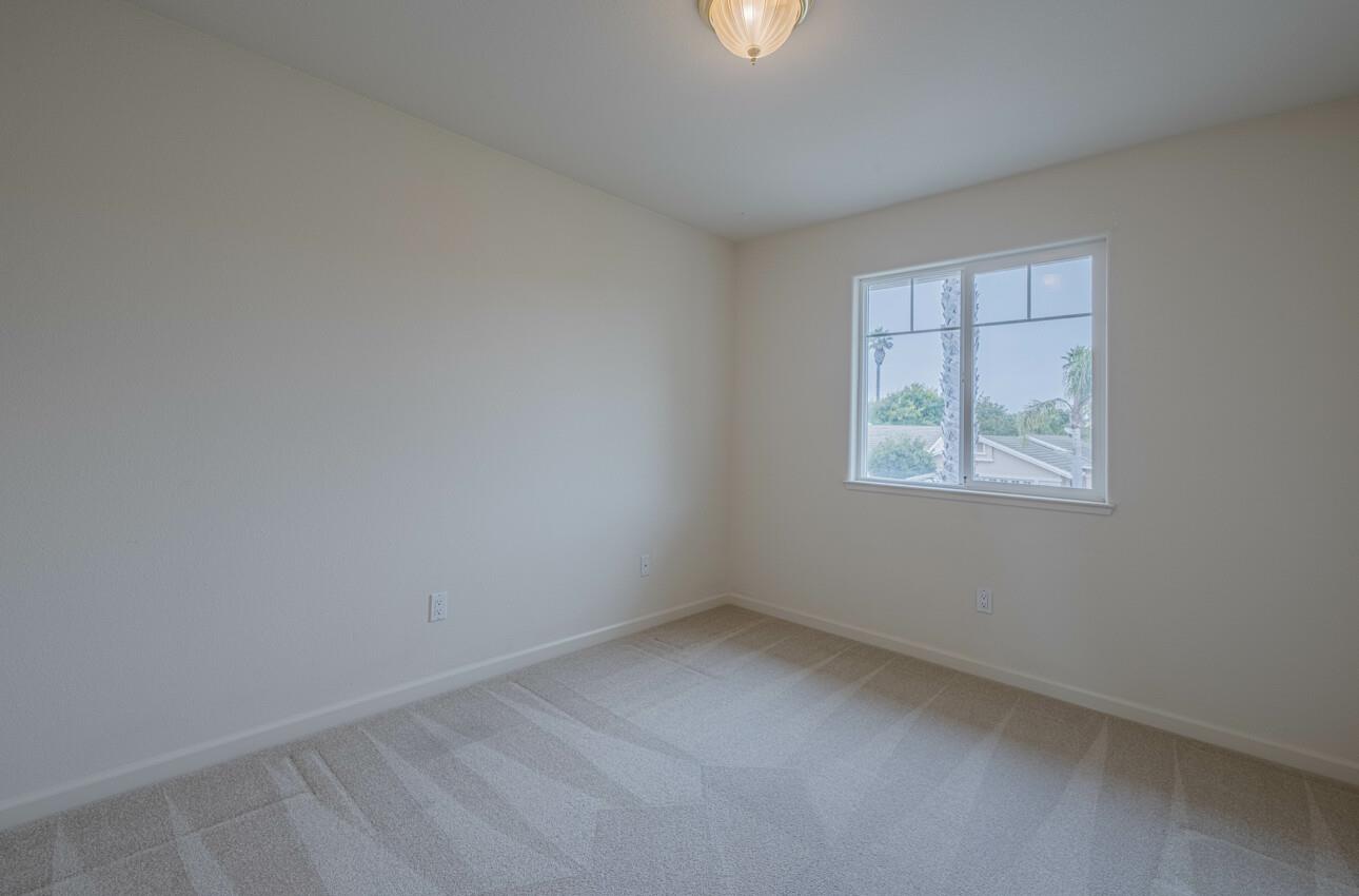 Detail Gallery Image 29 of 32 For 213 Montclair Ln, Salinas,  CA 93906 - 3 Beds | 2/1 Baths