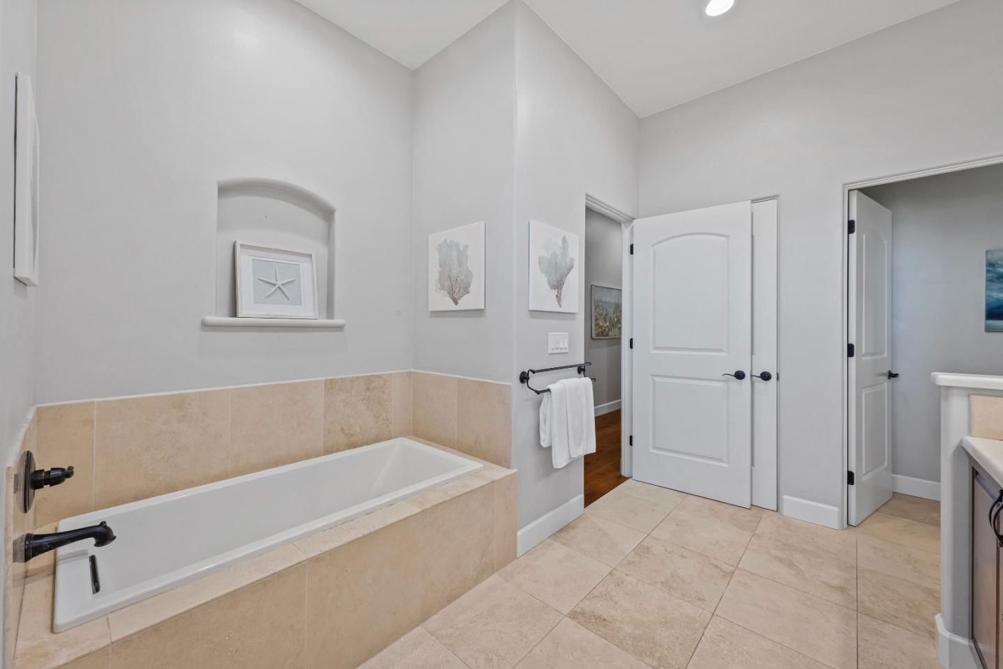 Detail Gallery Image 47 of 75 For 9110 Tea Tree Way, Gilroy,  CA 95020 - 5 Beds | 3/1 Baths