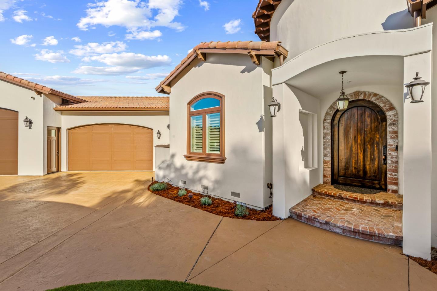 Detail Gallery Image 7 of 75 For 9110 Tea Tree Way, Gilroy,  CA 95020 - 5 Beds | 3/1 Baths