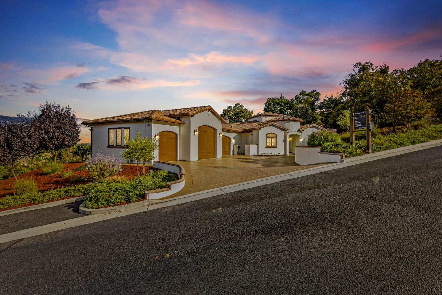 Detail Gallery Image 73 of 75 For 9110 Tea Tree Way, Gilroy,  CA 95020 - 5 Beds | 3/1 Baths