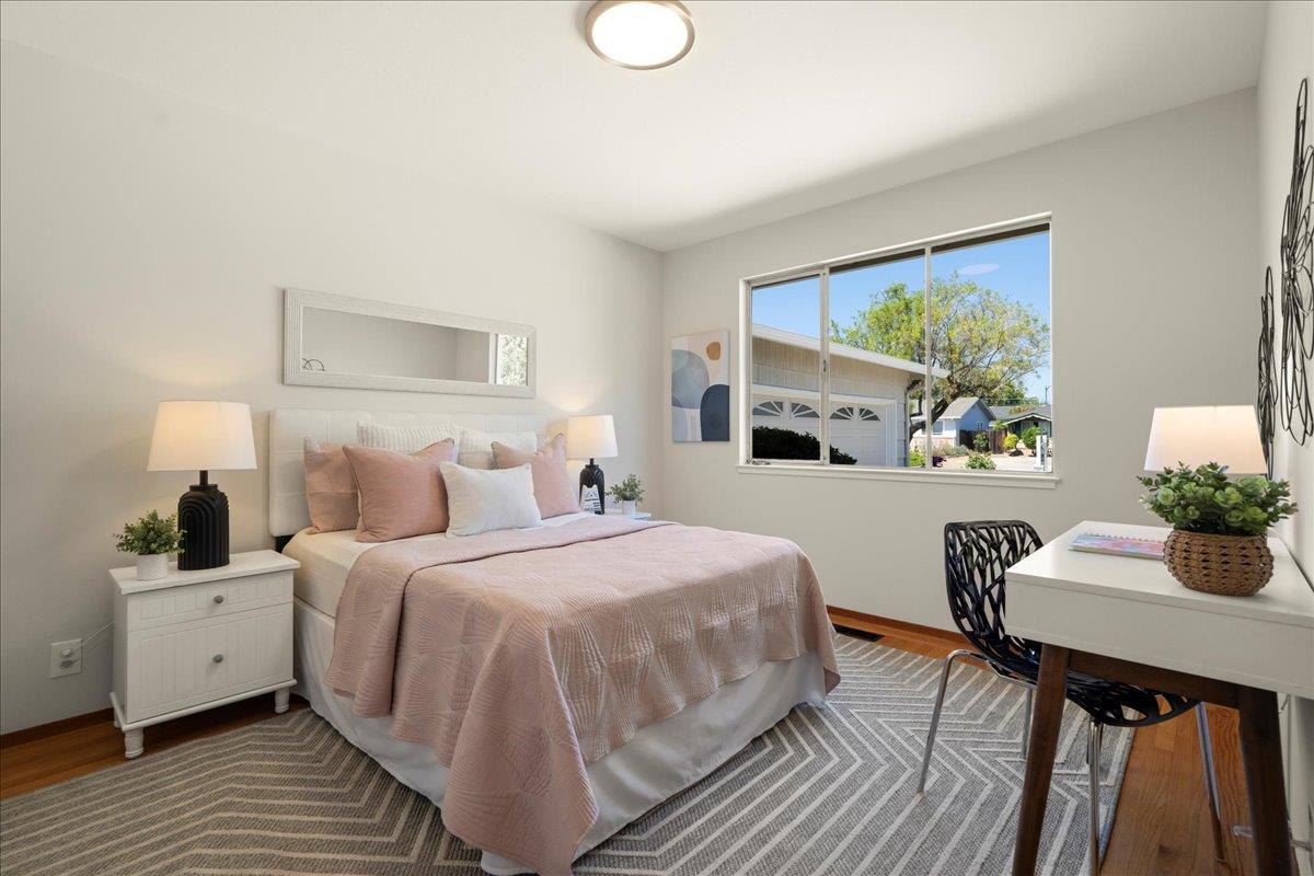 Detail Gallery Image 19 of 25 For 562 Dublin Way, Sunnyvale,  CA 94087 - 4 Beds | 2 Baths