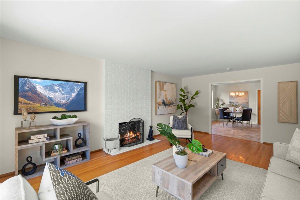 Detail Gallery Image 7 of 25 For 562 Dublin Way, Sunnyvale,  CA 94087 - 4 Beds | 2 Baths