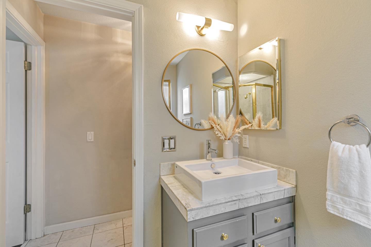 Detail Gallery Image 12 of 12 For 283 Esther Ave, Campbell,  CA 95008 - 3 Beds | 3 Baths