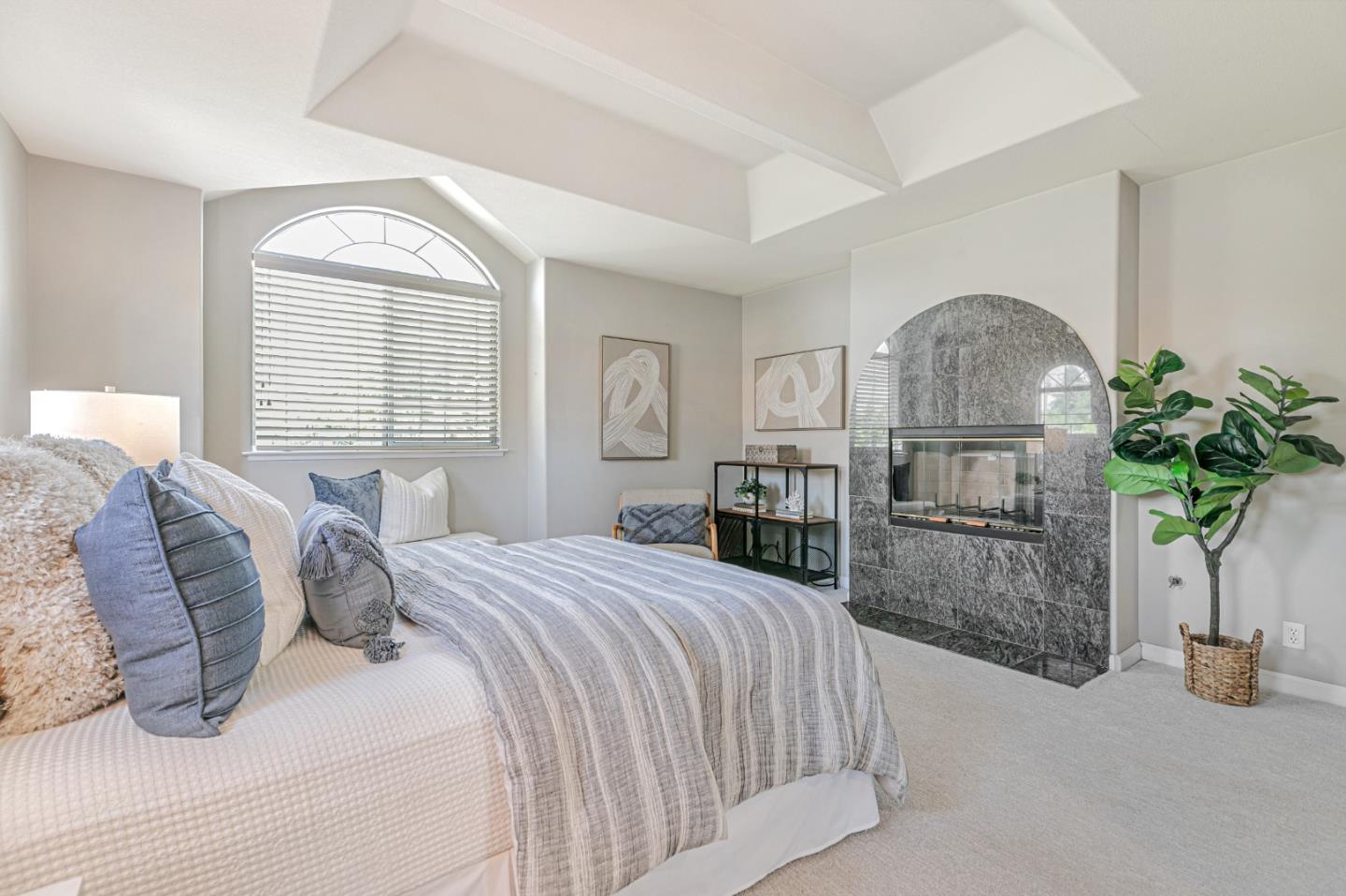 Detail Gallery Image 6 of 12 For 283 Esther Ave, Campbell,  CA 95008 - 3 Beds | 3 Baths