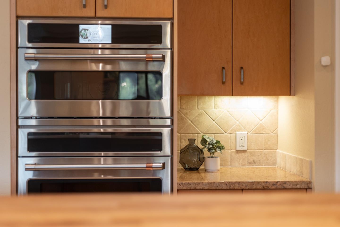 Detail Gallery Image 15 of 51 For 252 Fast Ln, Santa Cruz,  CA 95065 - 4 Beds | 3/1 Baths