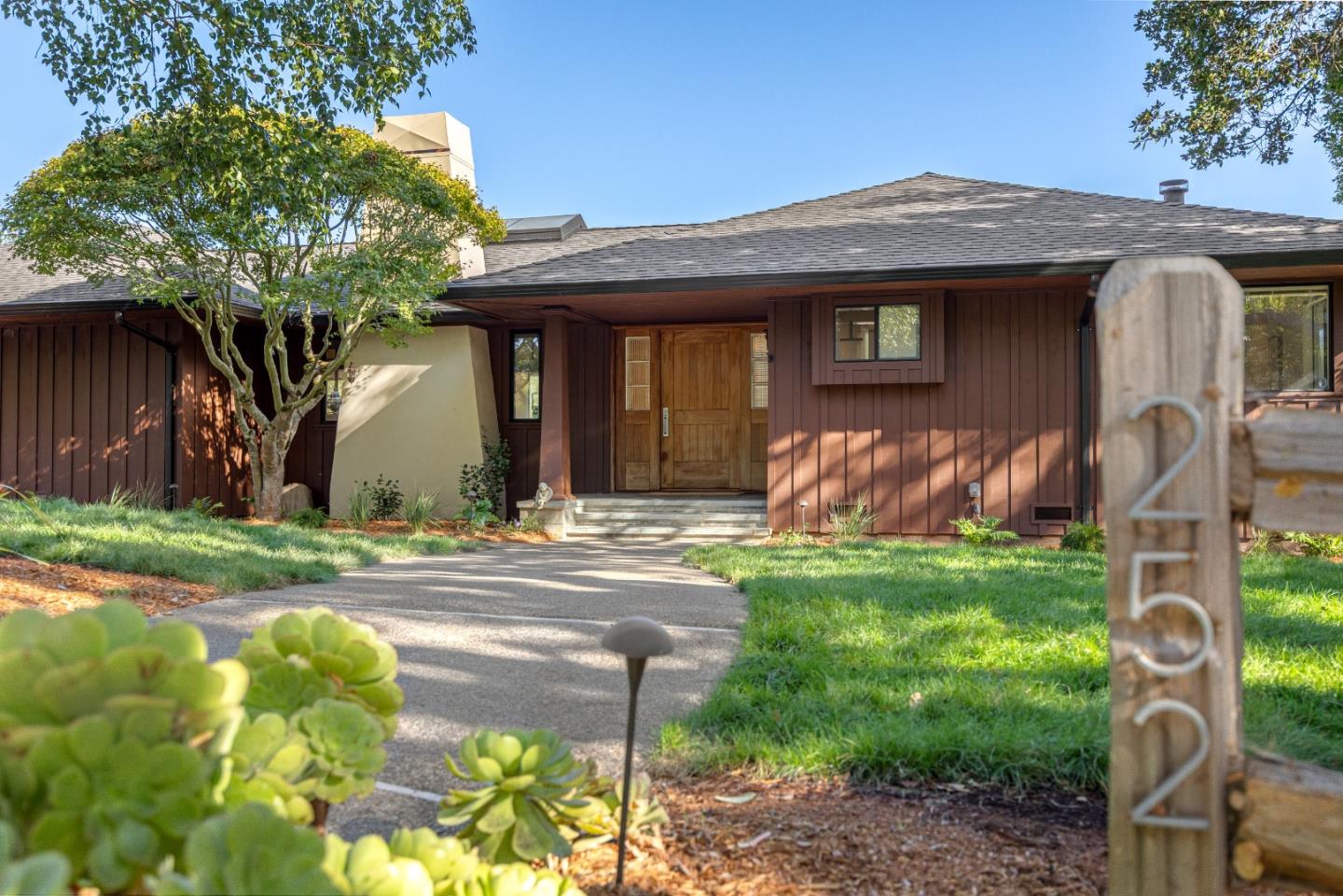 Detail Gallery Image 16 of 51 For 252 Fast Ln, Santa Cruz,  CA 95065 - 4 Beds | 3/1 Baths