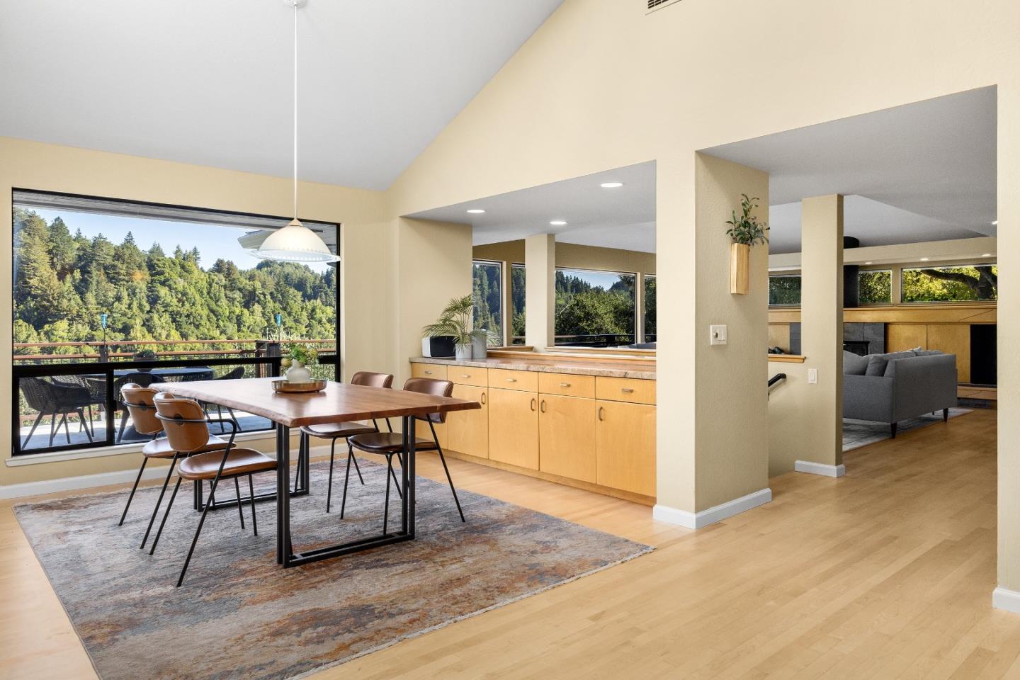 Detail Gallery Image 18 of 51 For 252 Fast Ln, Santa Cruz,  CA 95065 - 4 Beds | 3/1 Baths