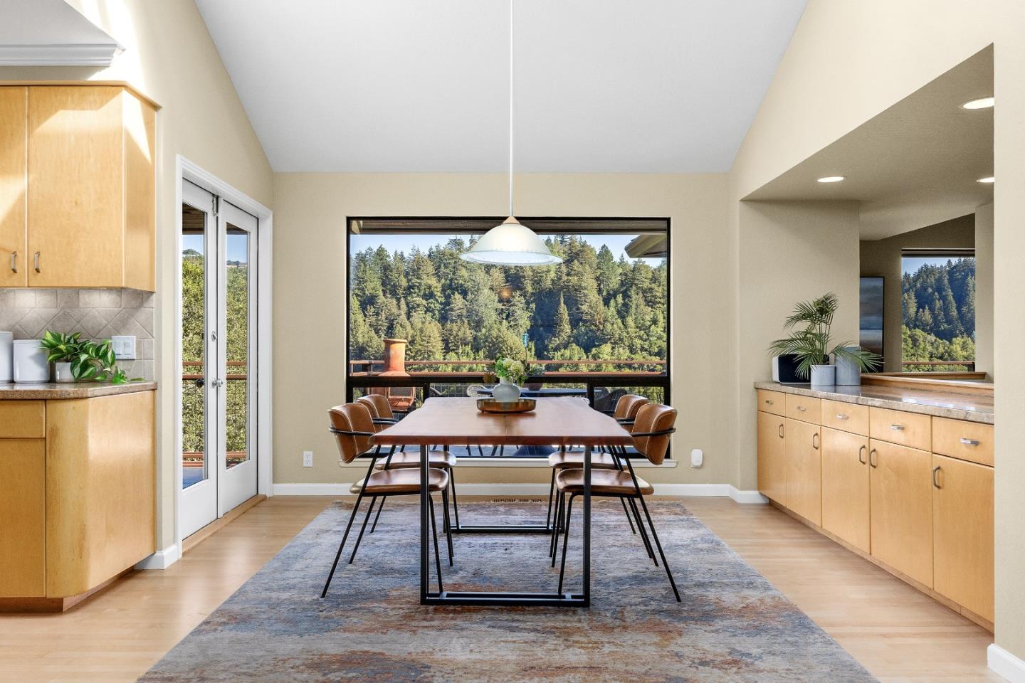 Detail Gallery Image 19 of 51 For 252 Fast Ln, Santa Cruz,  CA 95065 - 4 Beds | 3/1 Baths
