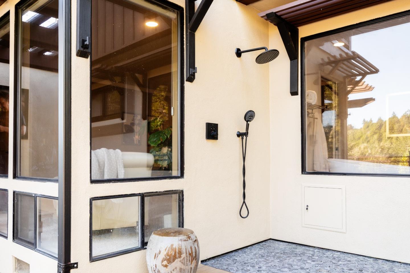 Detail Gallery Image 32 of 51 For 252 Fast Ln, Santa Cruz,  CA 95065 - 4 Beds | 3/1 Baths
