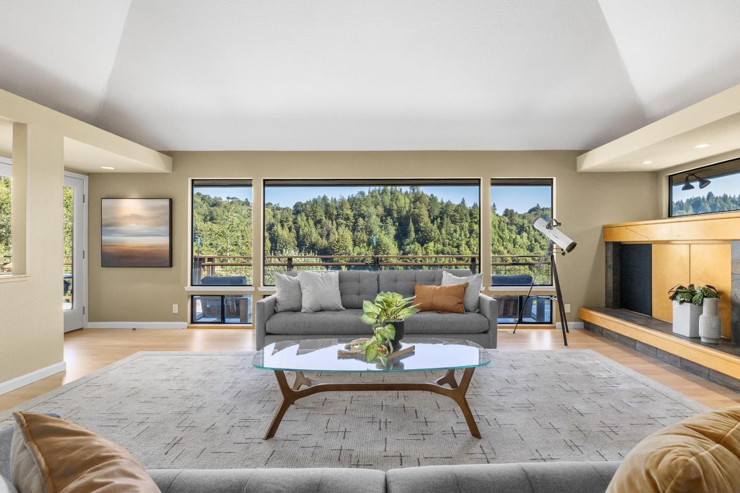Detail Gallery Image 7 of 51 For 252 Fast Ln, Santa Cruz,  CA 95065 - 4 Beds | 3/1 Baths