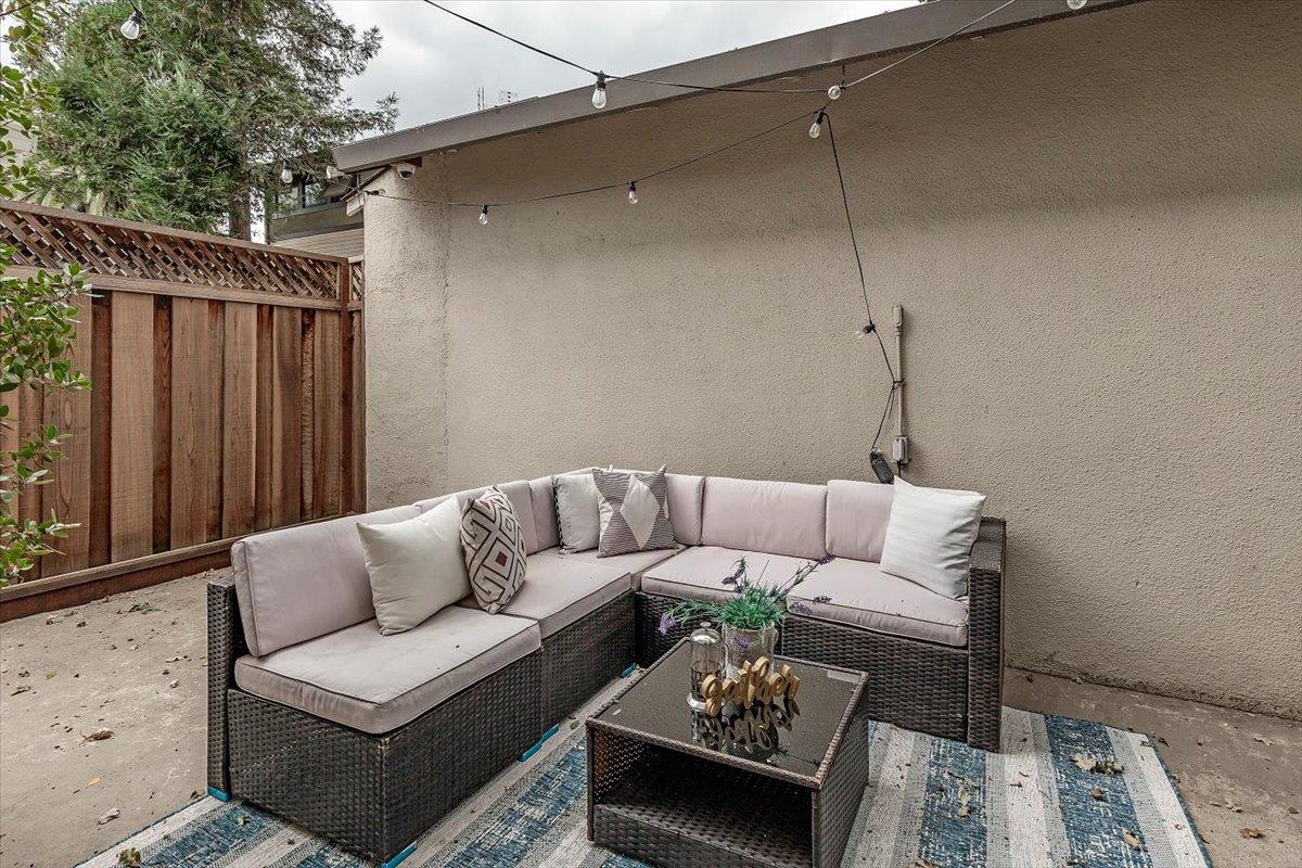Detail Gallery Image 16 of 39 For 201/209 Mariposa Ave, Mountain View,  CA 94041 - – Beds | – Baths