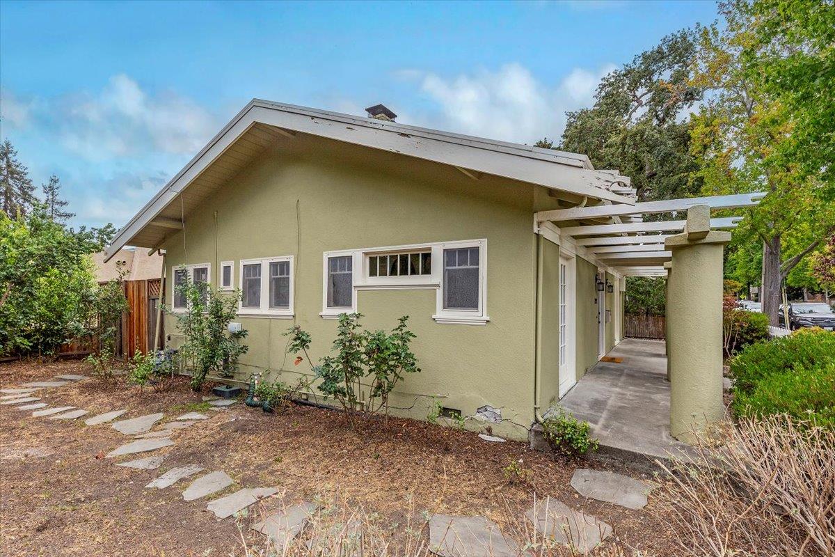 Detail Gallery Image 22 of 39 For 201/209 Mariposa Ave, Mountain View,  CA 94041 - – Beds | – Baths