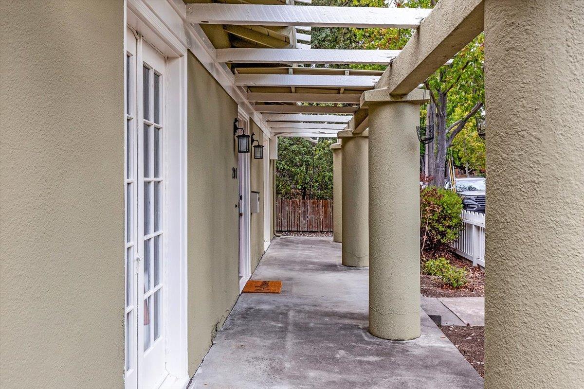 Detail Gallery Image 37 of 39 For 201/209 Mariposa Ave, Mountain View,  CA 94041 - – Beds | – Baths