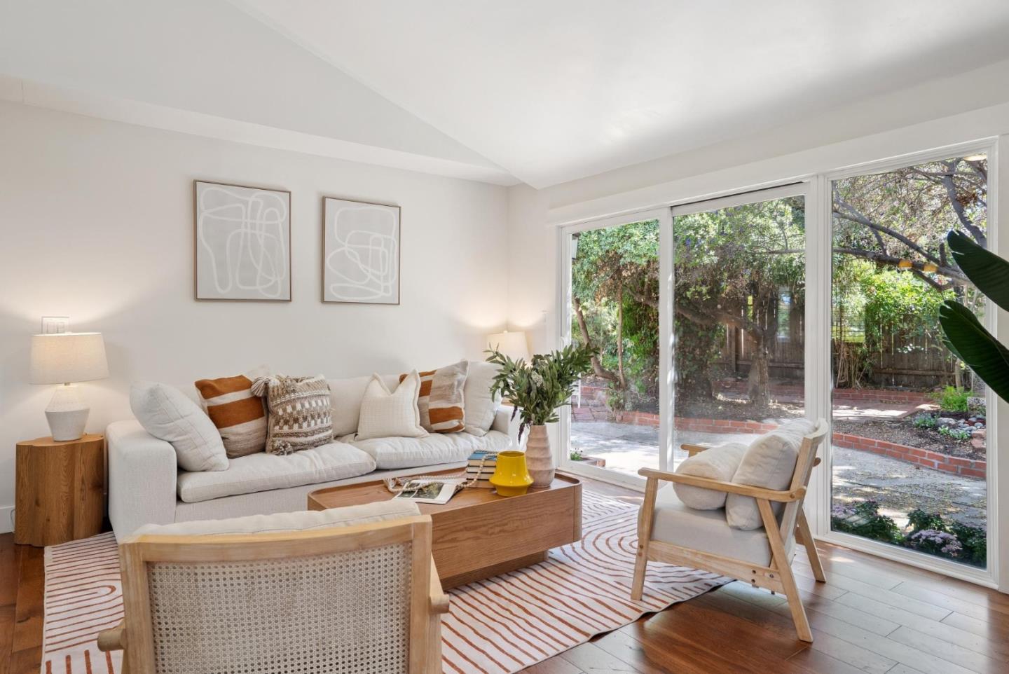 Detail Gallery Image 18 of 38 For 4626 Moorpark Ave, San Jose,  CA 95129 - 3 Beds | 2 Baths