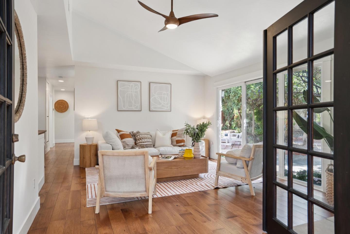 Detail Gallery Image 21 of 38 For 4626 Moorpark Ave, San Jose,  CA 95129 - 3 Beds | 2 Baths