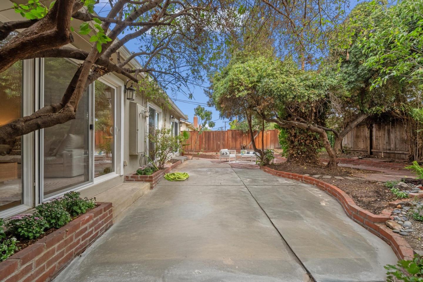 Detail Gallery Image 35 of 38 For 4626 Moorpark Ave, San Jose,  CA 95129 - 3 Beds | 2 Baths