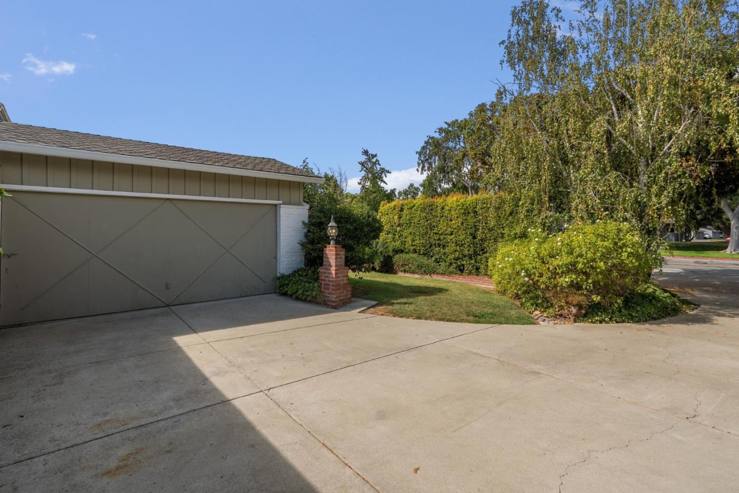 Detail Gallery Image 4 of 38 For 4626 Moorpark Ave, San Jose,  CA 95129 - 3 Beds | 2 Baths