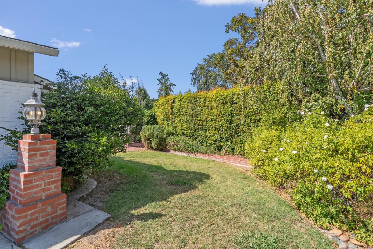 Detail Gallery Image 5 of 38 For 4626 Moorpark Ave, San Jose,  CA 95129 - 3 Beds | 2 Baths