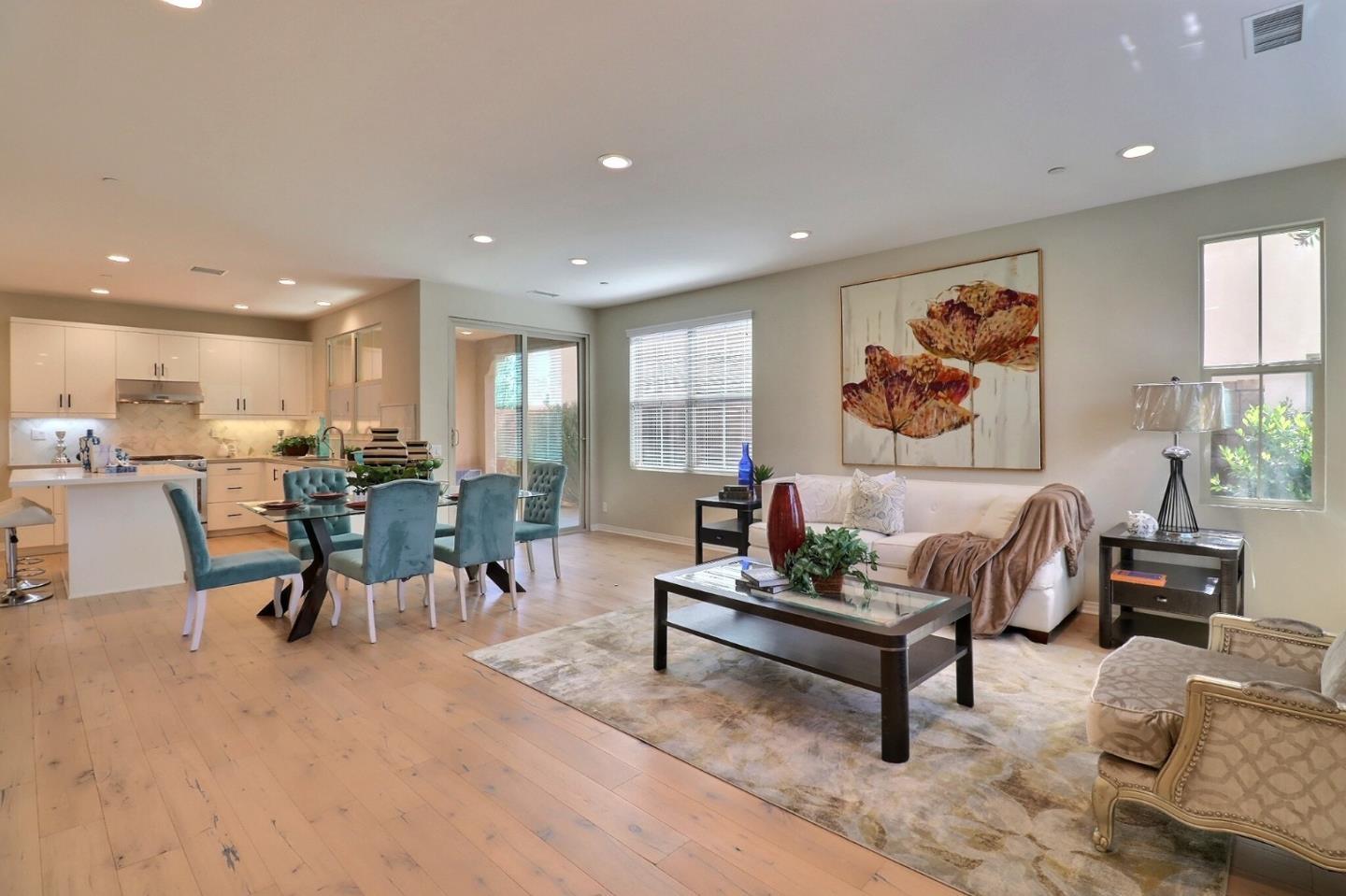 Detail Gallery Image 1 of 31 For 128 Parkwood, Irvine,  CA 92620 - 4 Beds | 3 Baths