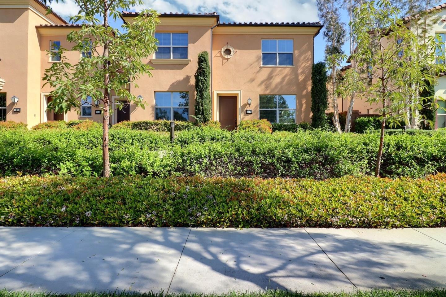 Detail Gallery Image 28 of 31 For 128 Parkwood, Irvine,  CA 92620 - 4 Beds | 3 Baths