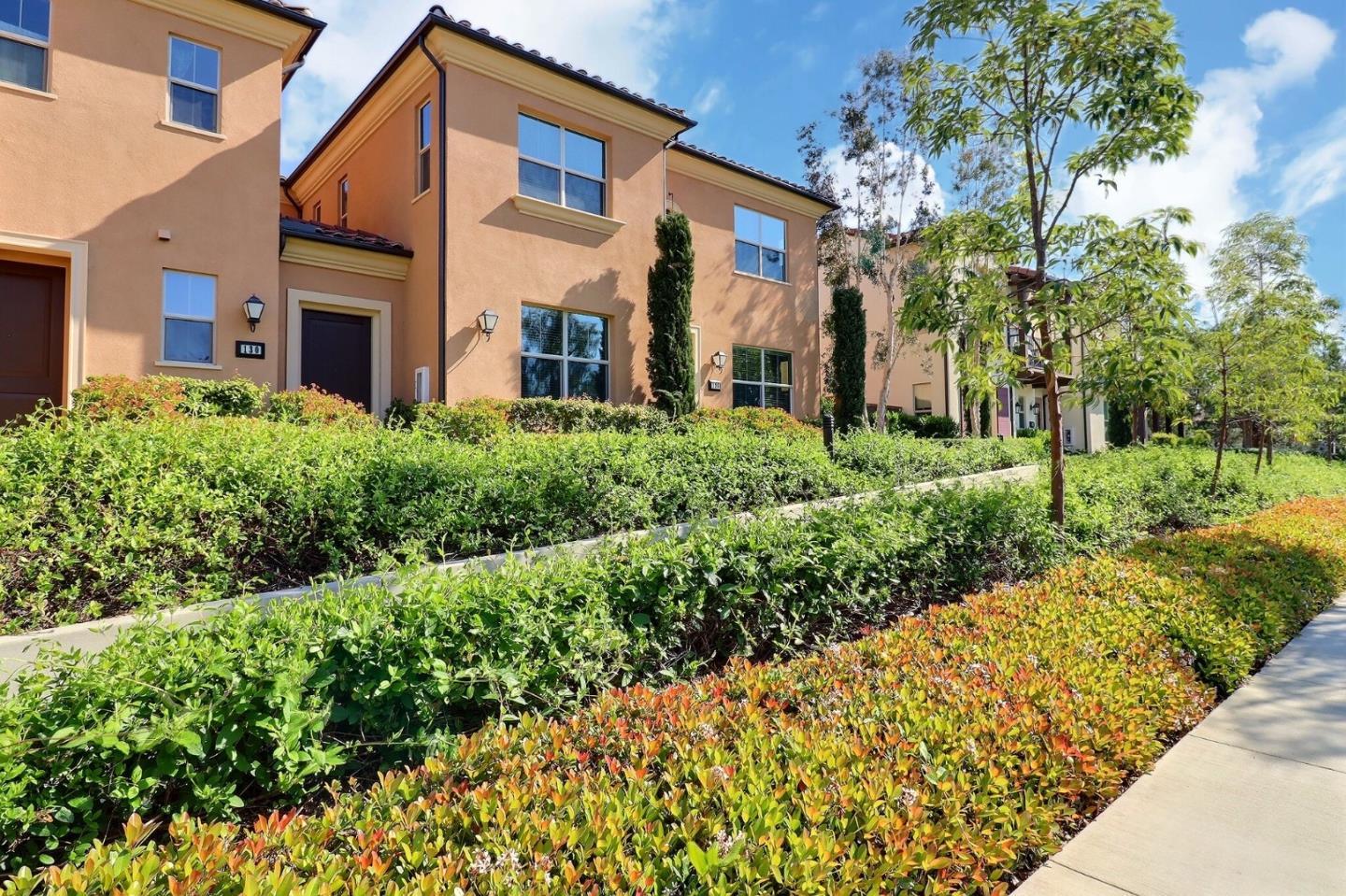Detail Gallery Image 29 of 31 For 128 Parkwood, Irvine,  CA 92620 - 4 Beds | 3 Baths