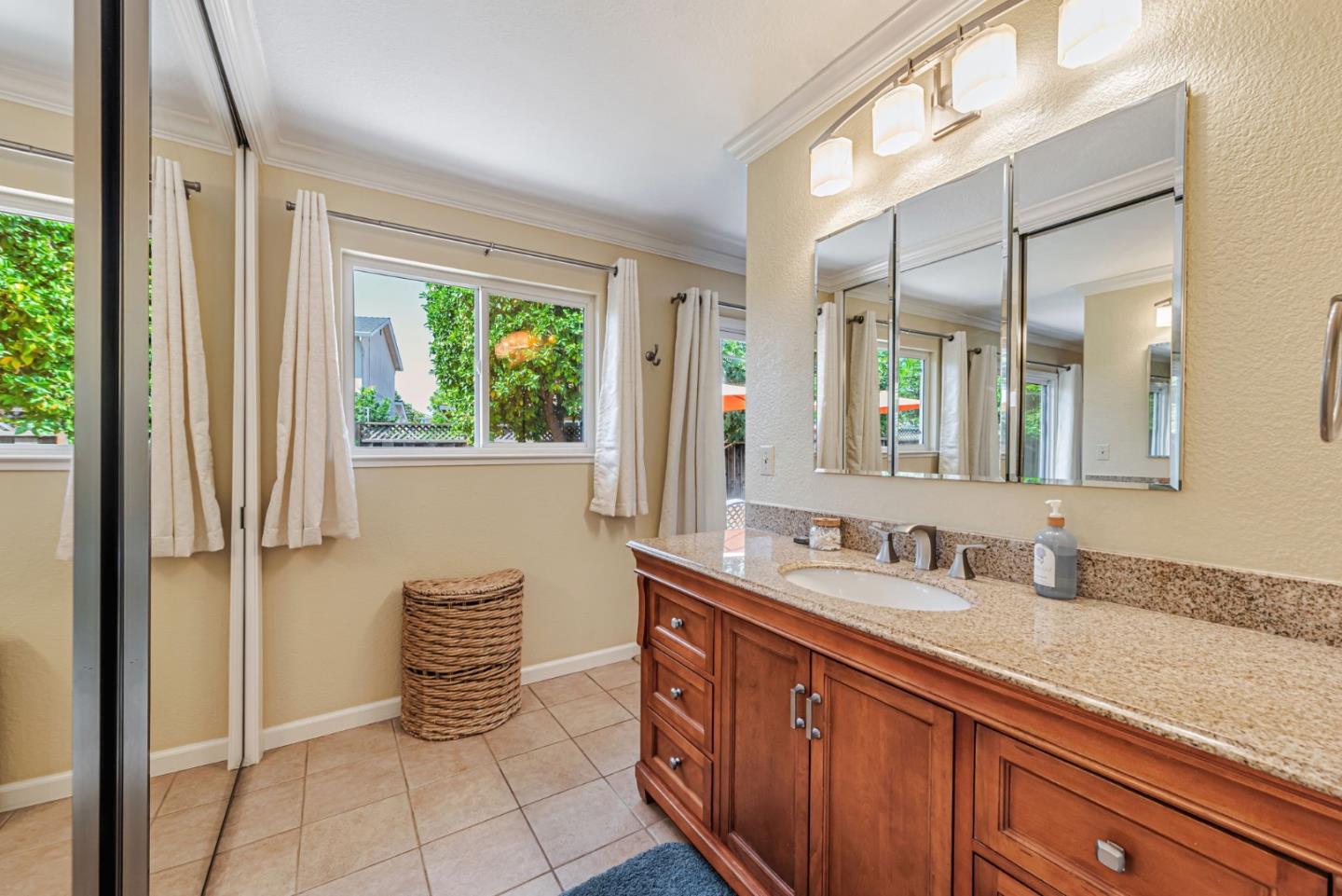 Detail Gallery Image 21 of 42 For 780 Upton Ct, San Jose,  CA 95136 - 4 Beds | 2 Baths