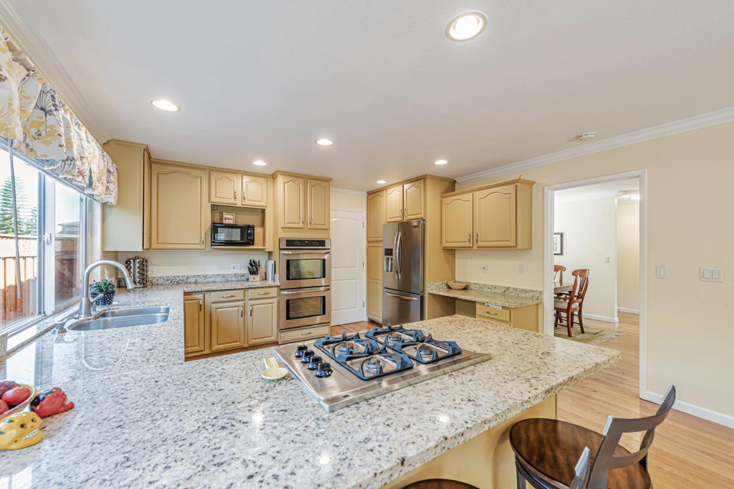 Detail Gallery Image 8 of 42 For 780 Upton Ct, San Jose,  CA 95136 - 4 Beds | 2 Baths