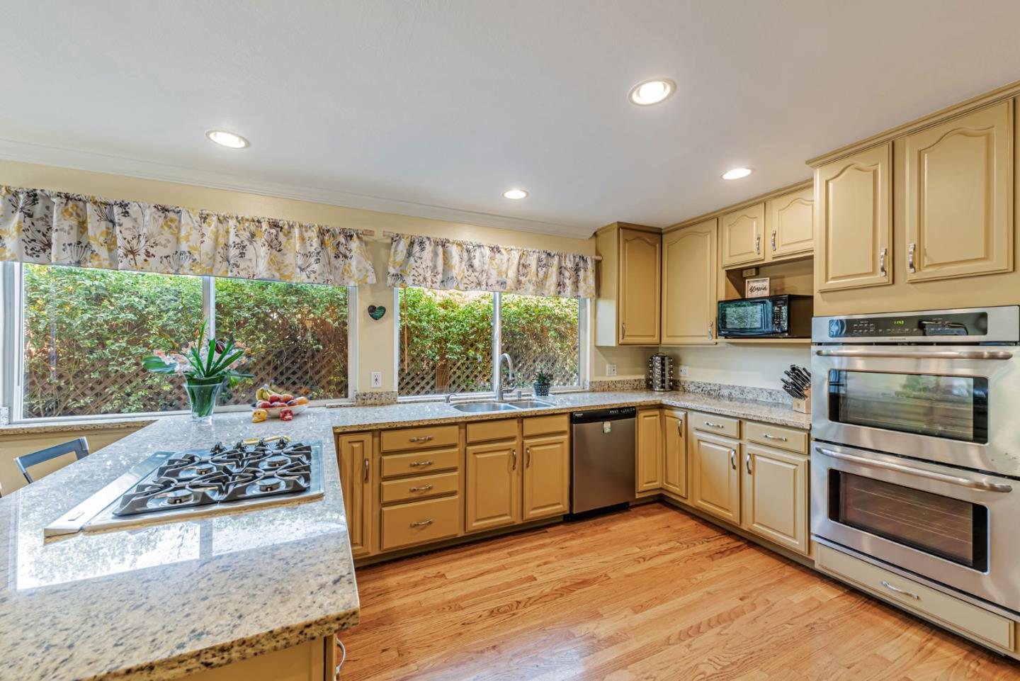Detail Gallery Image 9 of 42 For 780 Upton Ct, San Jose,  CA 95136 - 4 Beds | 2 Baths