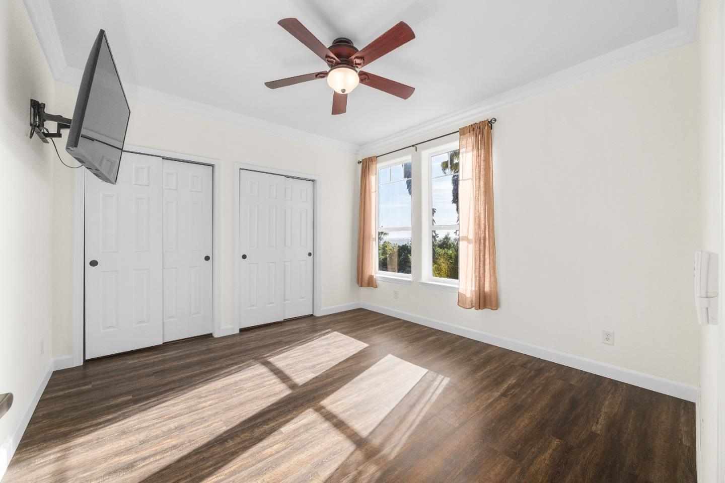 Detail Gallery Image 36 of 68 For 960 Smith Rd, Watsonville,  CA 95076 - 5 Beds | 4 Baths