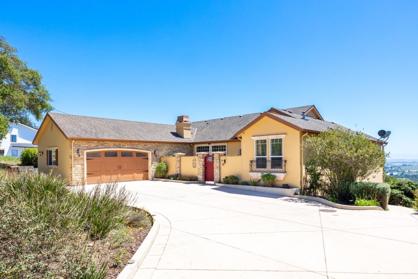 Detail Gallery Image 58 of 68 For 960 Smith Rd, Watsonville,  CA 95076 - 5 Beds | 4 Baths