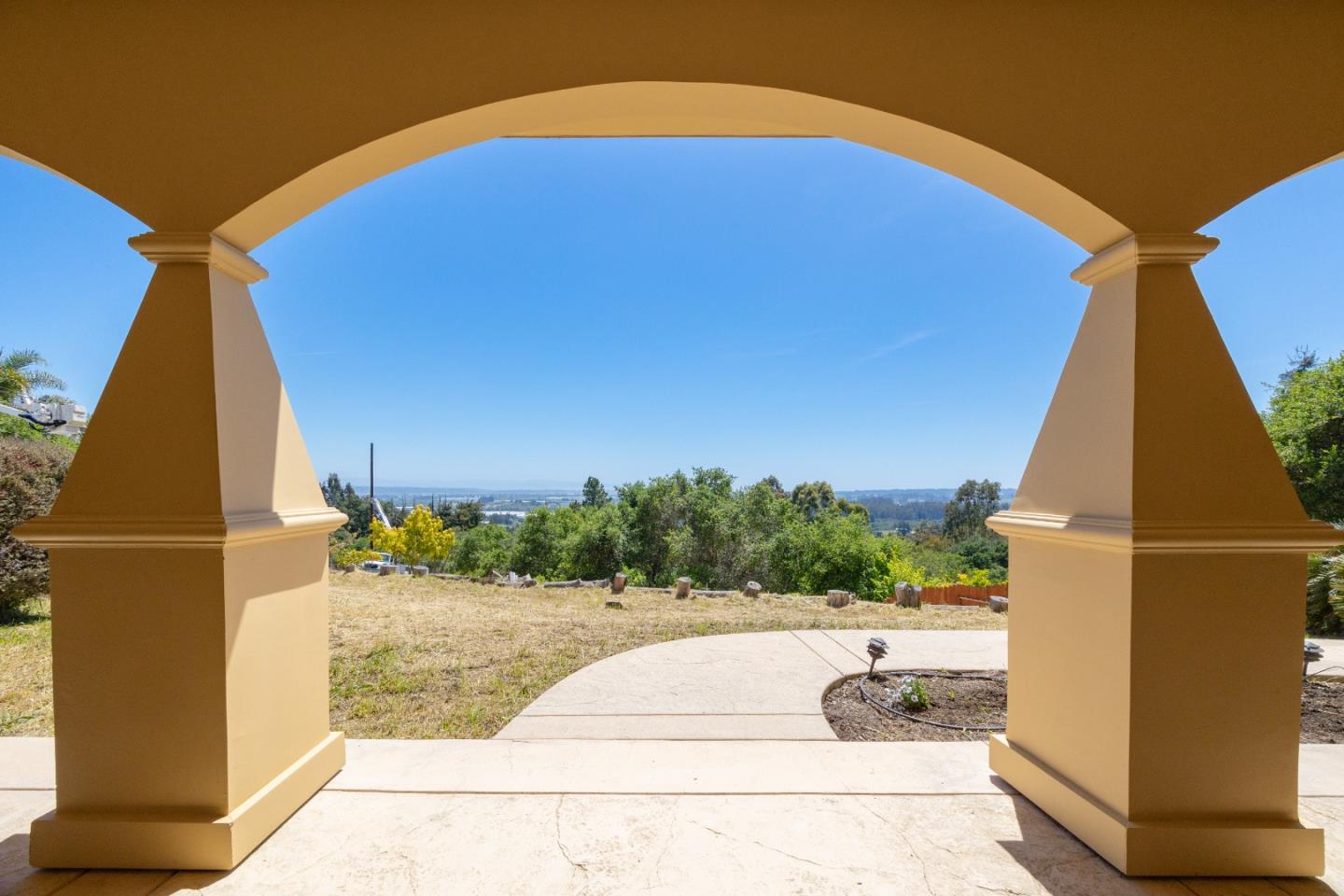Detail Gallery Image 61 of 68 For 960 Smith Rd, Watsonville,  CA 95076 - 5 Beds | 4 Baths