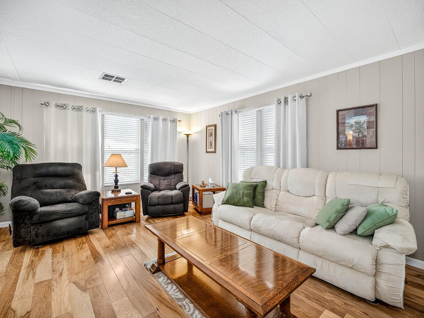 Detail Gallery Image 10 of 35 For 136 Vinewood Ln #136,  Morgan Hill,  CA 95037 - 2 Beds | 2 Baths