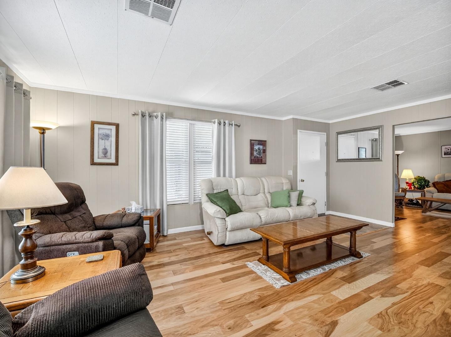 Detail Gallery Image 11 of 35 For 136 Vinewood Ln #136,  Morgan Hill,  CA 95037 - 2 Beds | 2 Baths