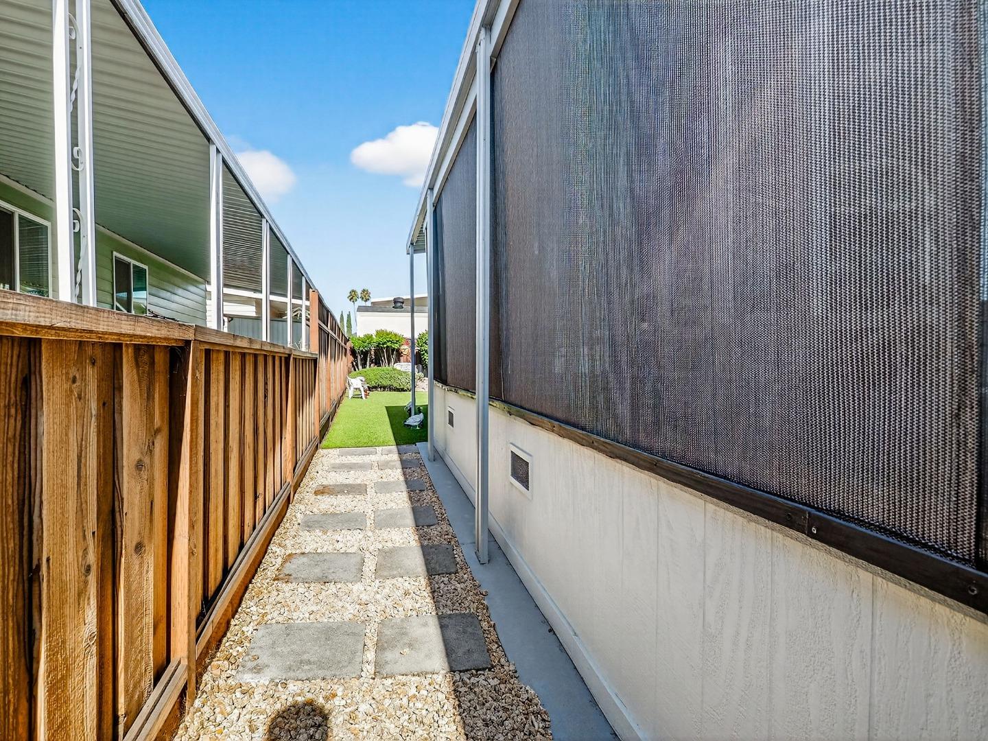 Detail Gallery Image 26 of 35 For 136 Vinewood Ln #136,  Morgan Hill,  CA 95037 - 2 Beds | 2 Baths