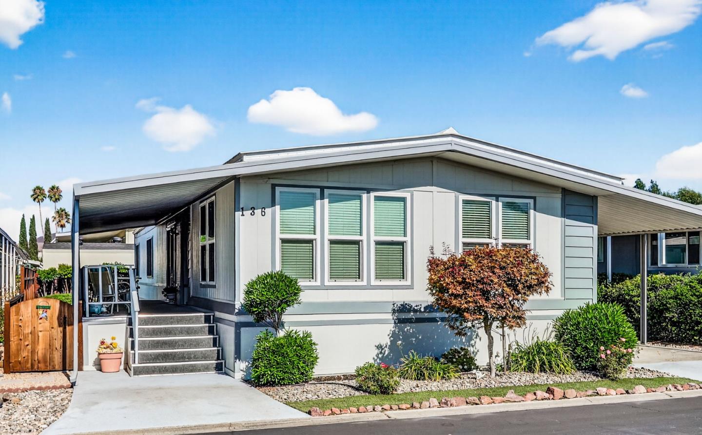 Detail Gallery Image 3 of 35 For 136 Vinewood Ln #136,  Morgan Hill,  CA 95037 - 2 Beds | 2 Baths