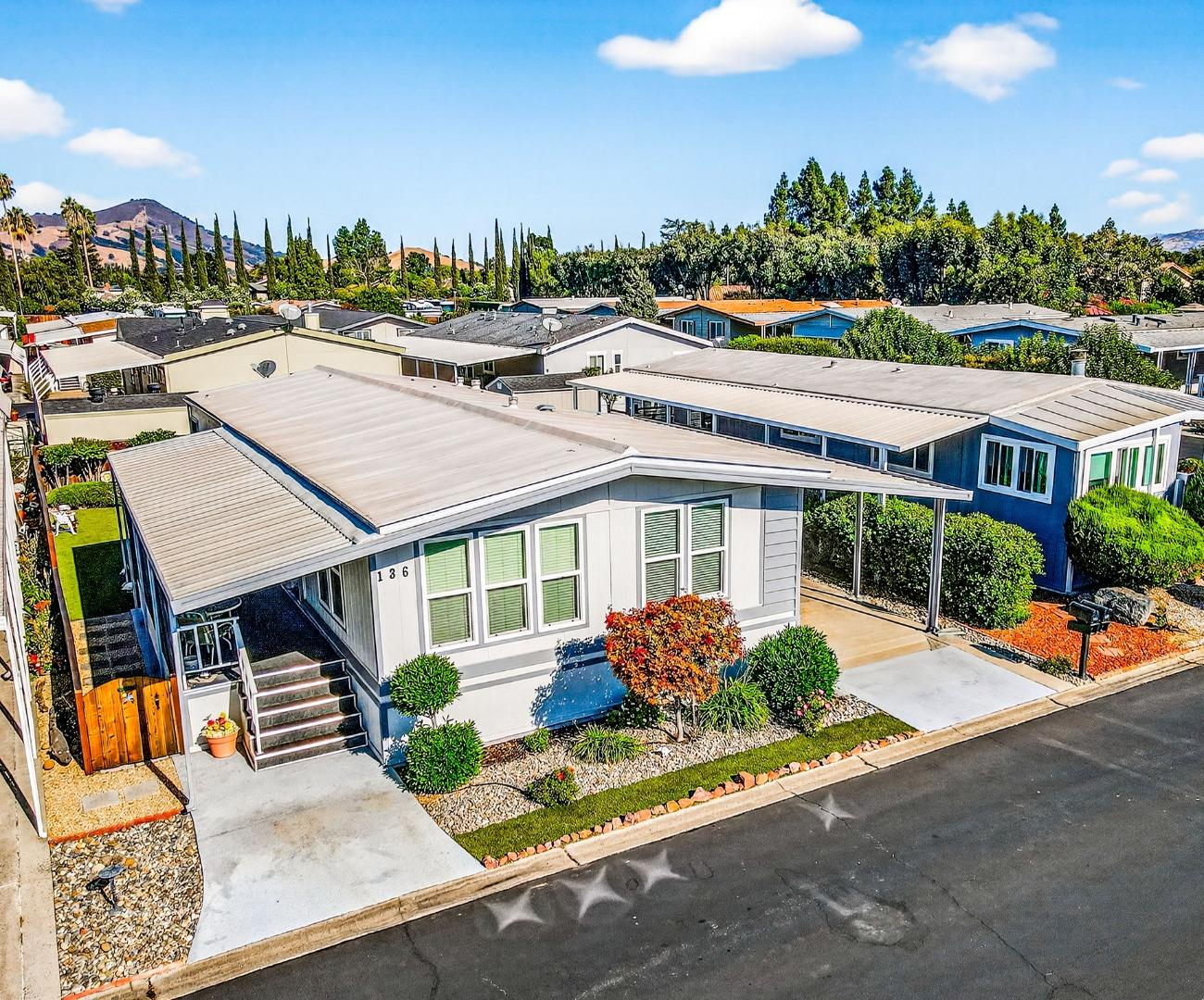 Detail Gallery Image 4 of 35 For 136 Vinewood Ln #136,  Morgan Hill,  CA 95037 - 2 Beds | 2 Baths