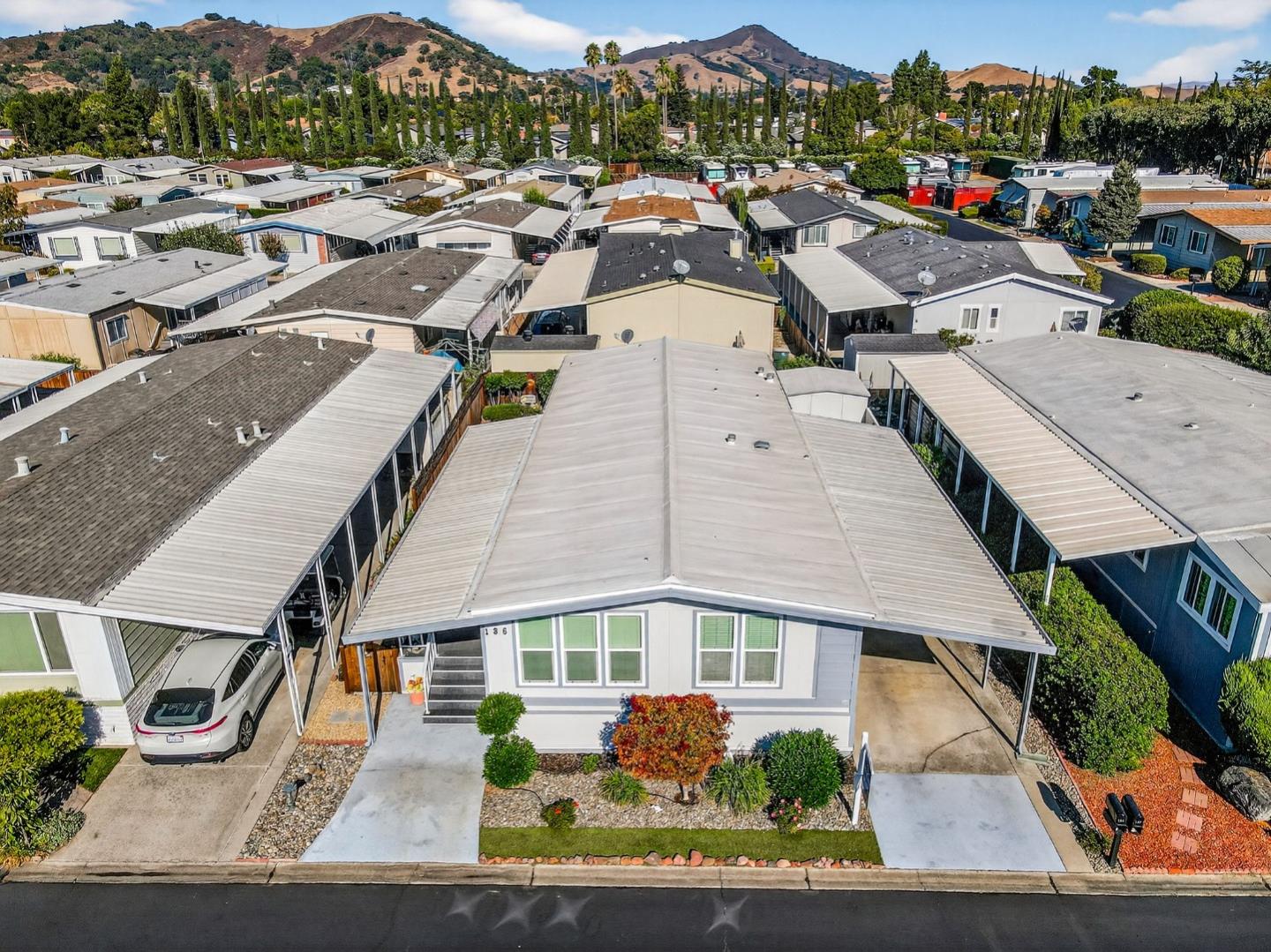 Detail Gallery Image 5 of 35 For 136 Vinewood Ln #136,  Morgan Hill,  CA 95037 - 2 Beds | 2 Baths