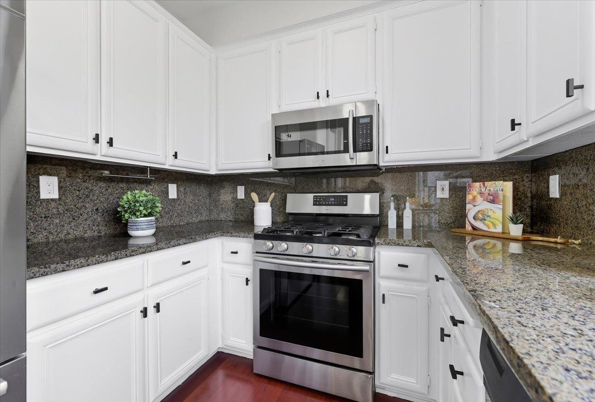 Detail Gallery Image 21 of 46 For 230 Packing Pl, San Jose,  CA 95116 - 4 Beds | 2/1 Baths