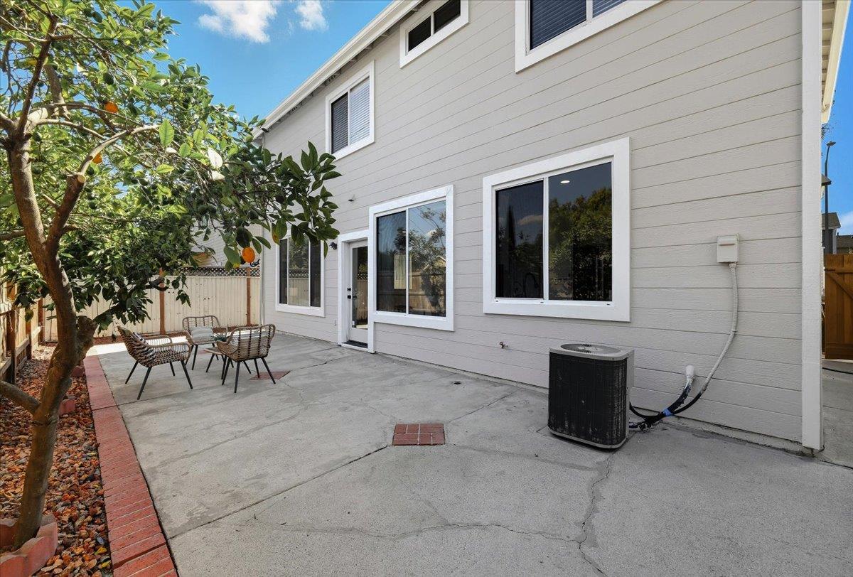 Detail Gallery Image 40 of 46 For 230 Packing Pl, San Jose,  CA 95116 - 4 Beds | 2/1 Baths