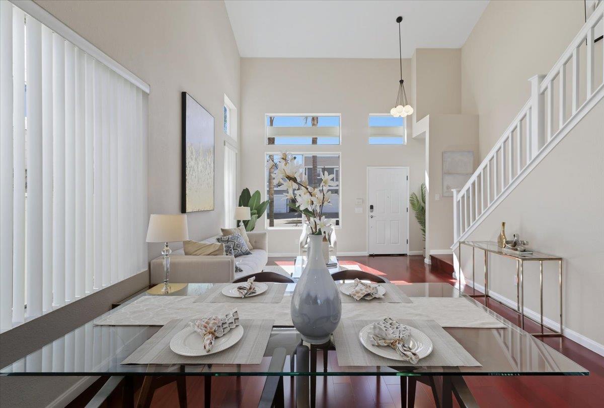 Detail Gallery Image 8 of 46 For 230 Packing Pl, San Jose,  CA 95116 - 4 Beds | 2/1 Baths