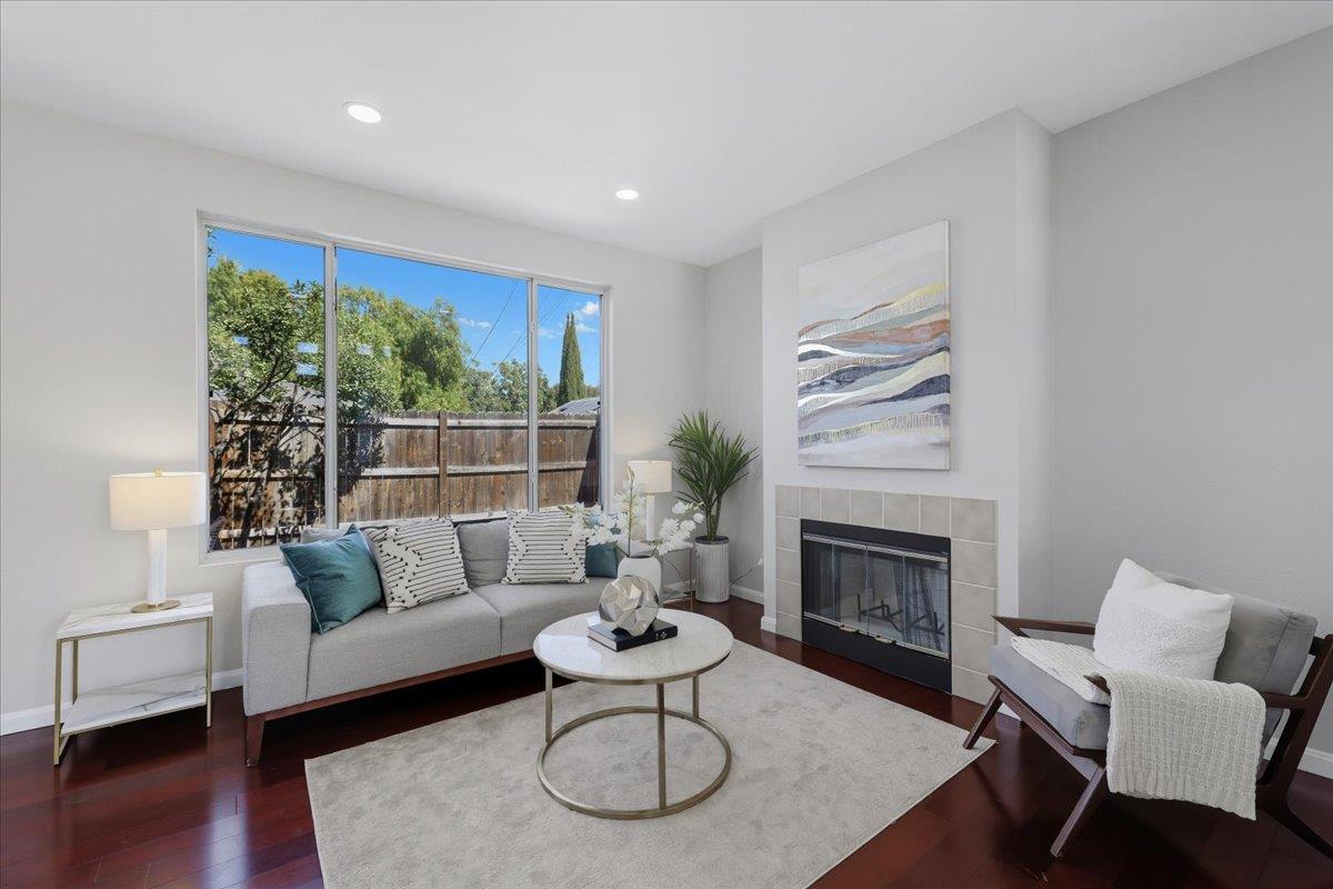 Detail Gallery Image 9 of 46 For 230 Packing Pl, San Jose,  CA 95116 - 4 Beds | 2/1 Baths