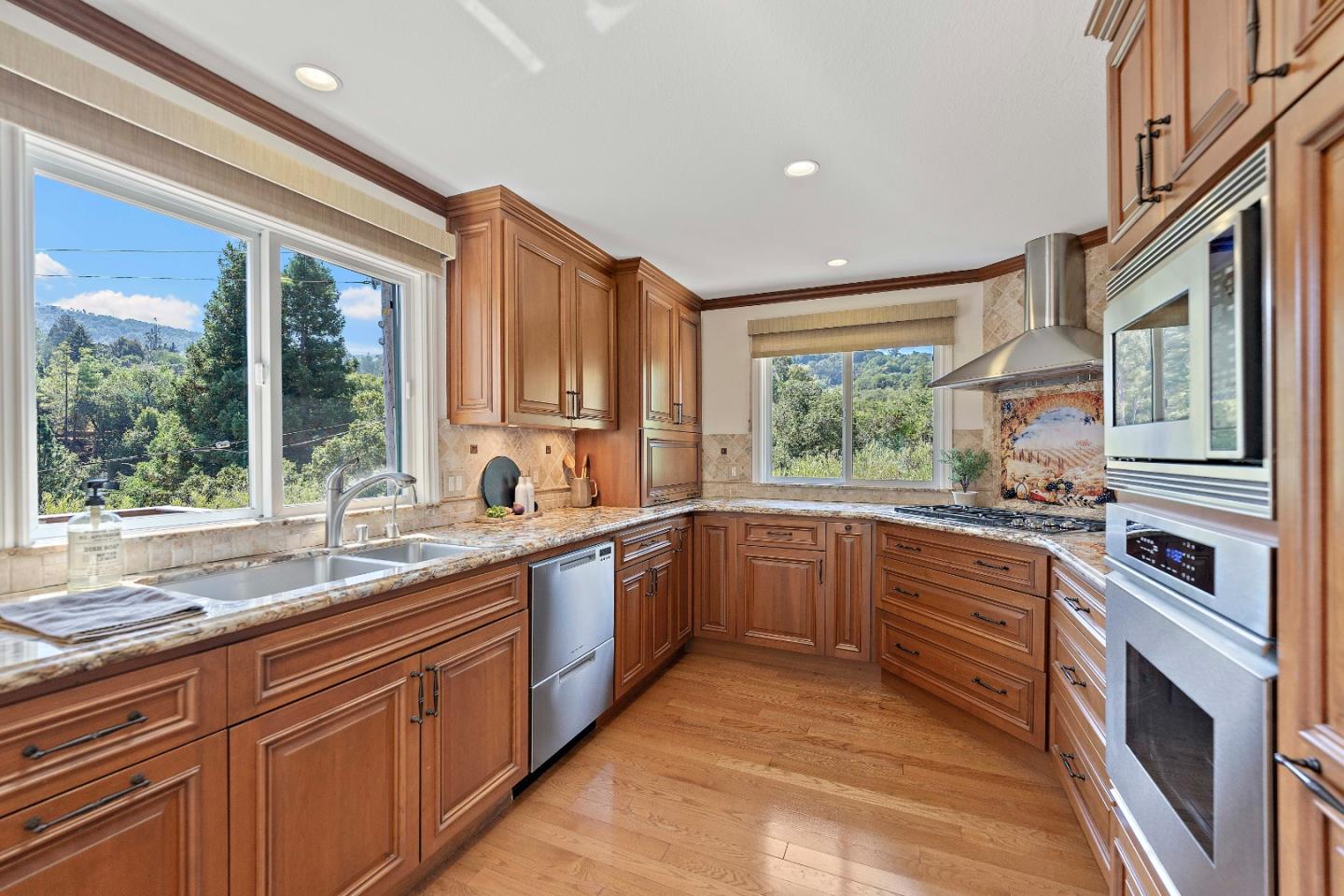 Detail Gallery Image 19 of 73 For 178 Jackson St, Los Gatos,  CA 95030 - 4 Beds | 3 Baths