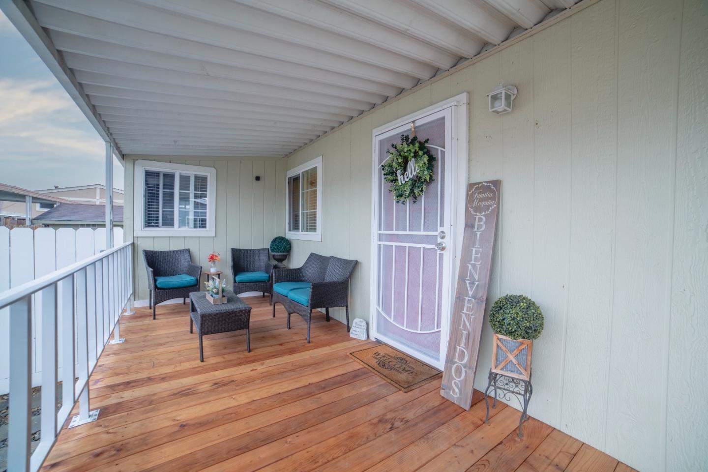 Detail Gallery Image 7 of 34 For 49 Blanca Ln #310,  Watsonville,  CA 95076 - 3 Beds | 2 Baths