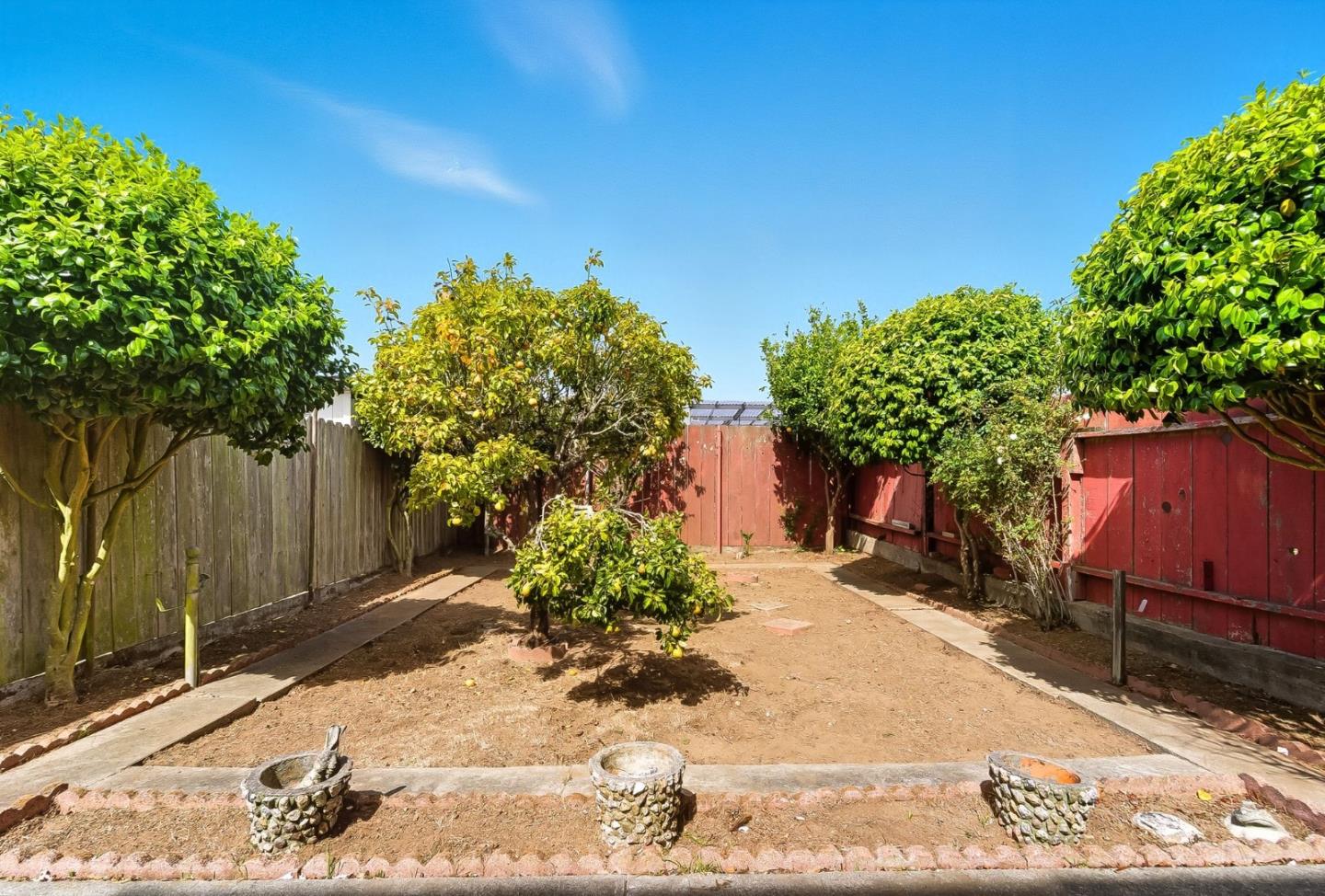 Detail Gallery Image 15 of 59 For 72 Prague St, San Francisco,  CA 94112 - 3 Beds | 2 Baths