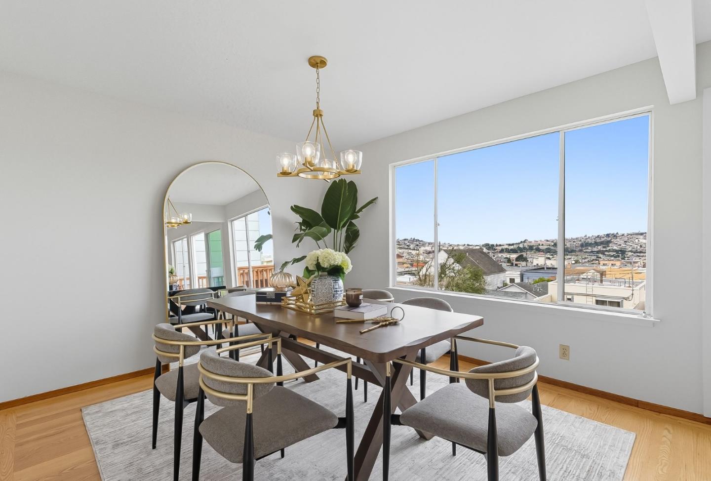 Detail Gallery Image 27 of 59 For 72 Prague St, San Francisco,  CA 94112 - 3 Beds | 2 Baths